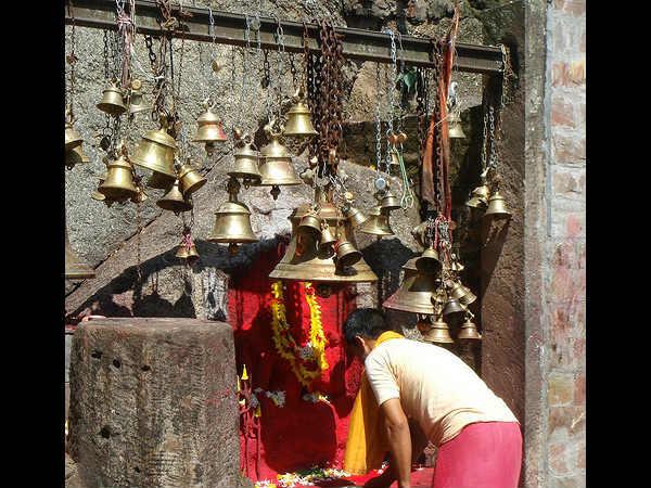  అస్సాం లో రుతు మాస వేడుకలు 