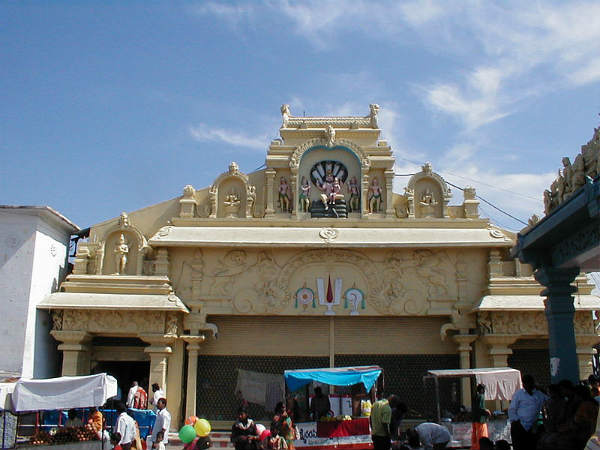 యాదగిరి గుట్ట దేవాలయం