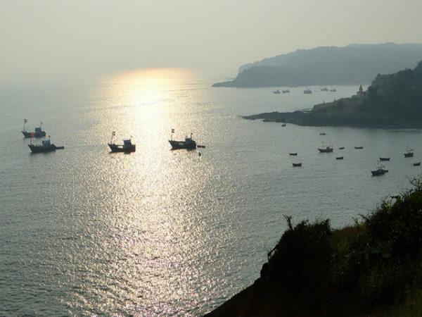 వేల్నేశ్వర్ బీచ్ 