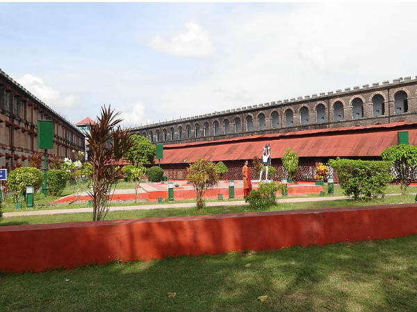 సెల్యూలర్‌ జైలు 