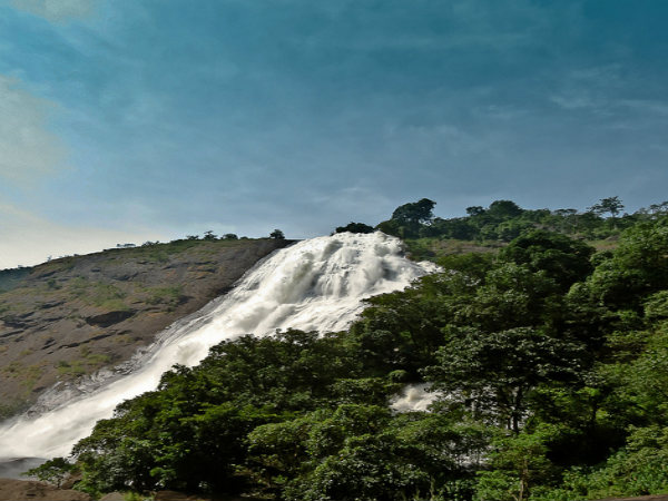 రొటీన్ లైఫ్ కి భిన్నంగా...మాచ్ ఖండ్ యాత్ర!!