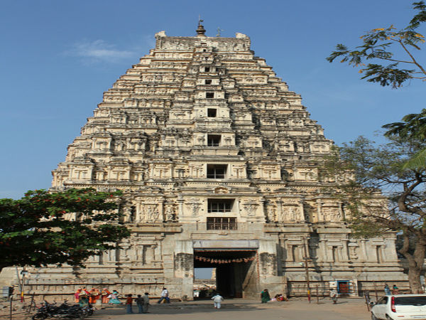 విరూపాక్ష ఆలయం