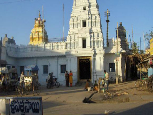 పాలకొండ కోటదుర్గమ్మ ఆలయం