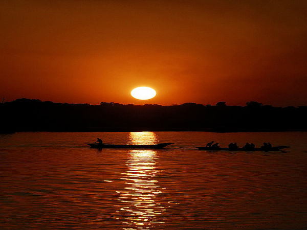 మహేశ్వర్ చేరుకోవడం ఎలా??