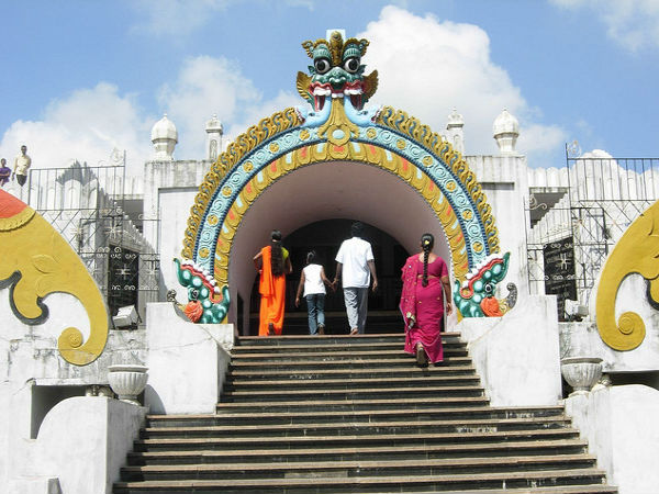 సందర్శించే వేళలు 