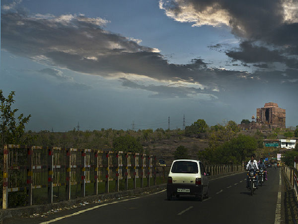 భోజ్ పూర్ ఎలా చేరుకోవాలి?