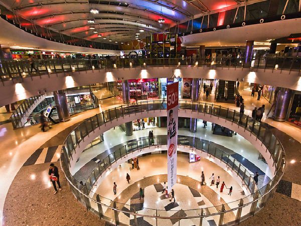 మంత్రి స్క్వేర్ మాల్