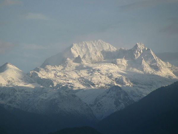 కాంచన జంగా (8586 మీ.) 