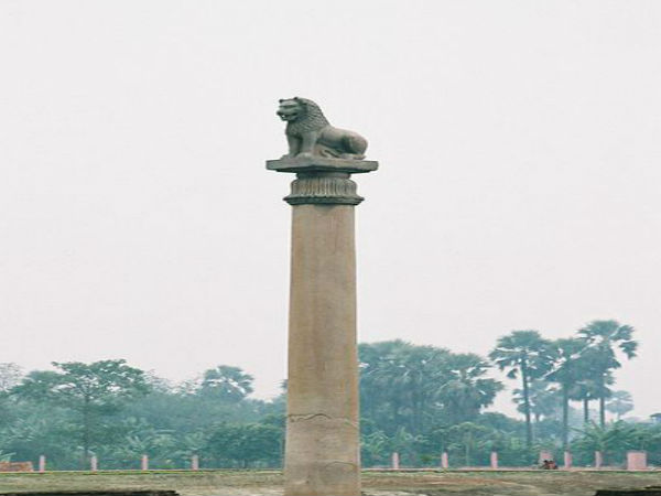 అశోక స్తంభం లేదా అశోక పిల్లర్