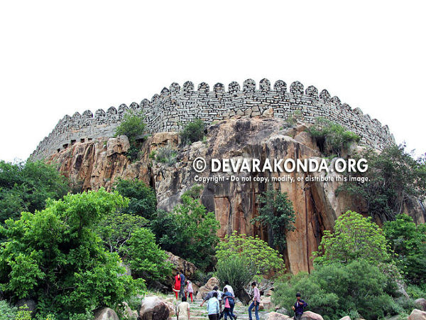 దేవరకొండ కోట 