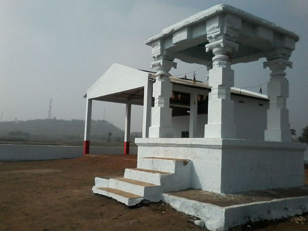 వెంకటేశ్వర స్వామి, జగన్నాథస్వామి ఆలయాలు 