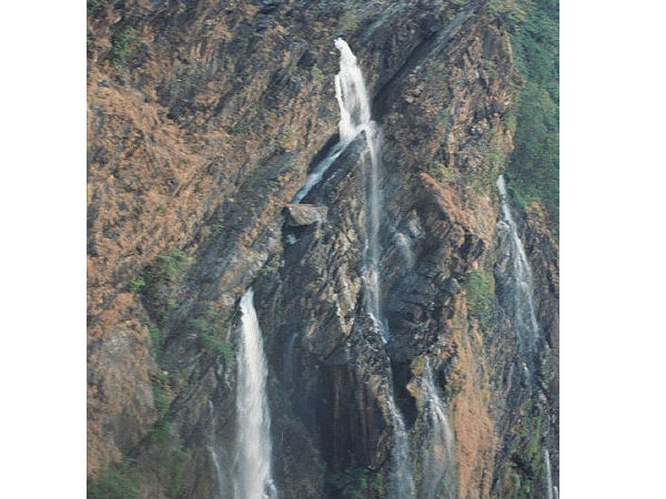 యానా ప్రదేశ అందాలు 