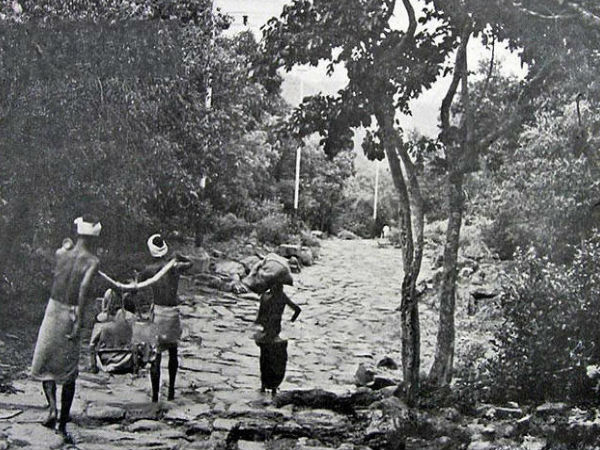 తిరుపతి పురాతన చిత్రాలతో ..