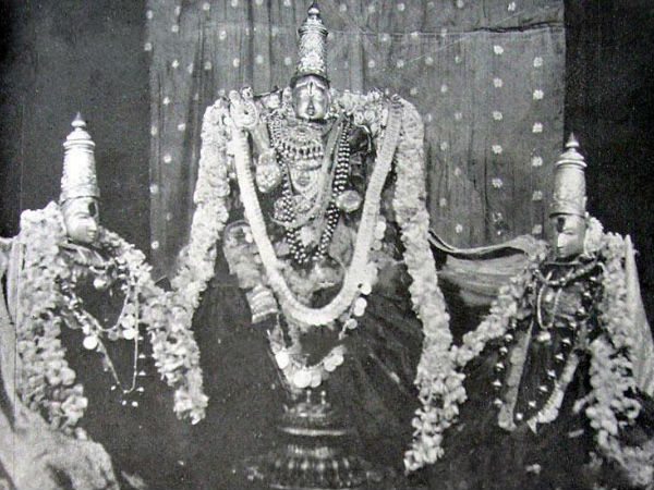 తిరుపతి పురాతన చిత్రాలతో ..