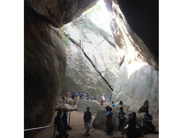 ఎడక్కల్ గుహలు