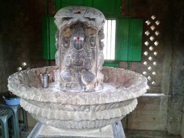 గర్భగుడి