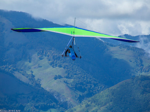 హాంగ్ గ్లైడింగ్ , బిర్