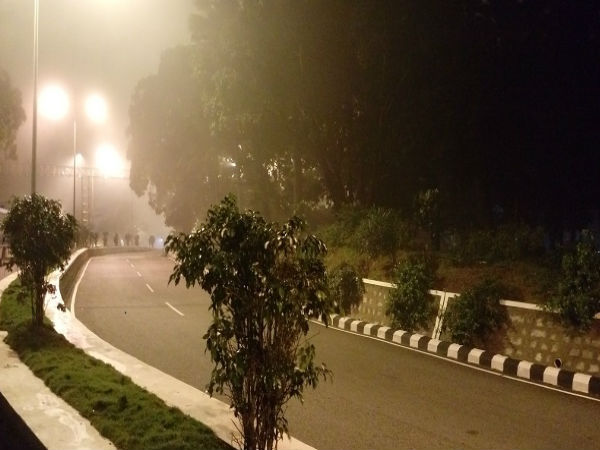 కాలినడక మార్గంలో సుందర దృశ్యాలు 