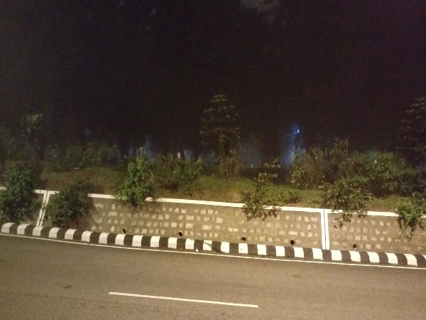 కాలినడక మార్గంలో సుందర దృశ్యాలు 