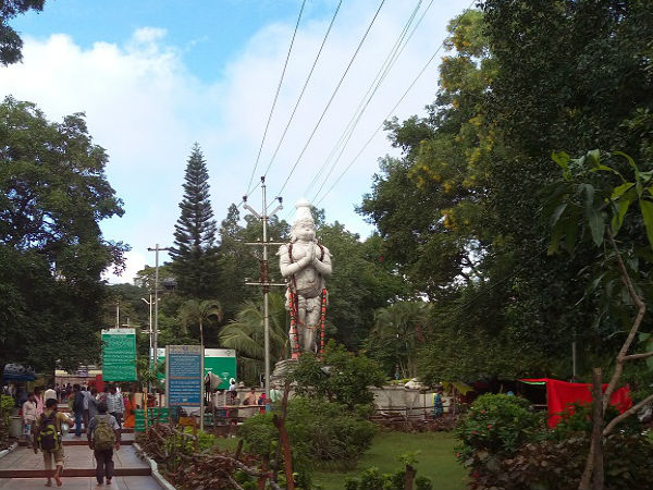 కాలినడక మార్గంలో సుందర దృశ్యాలు 