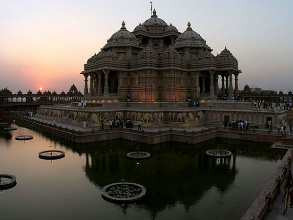 అక్షరధామ్ ను కట్టిన శైలి