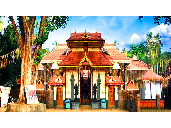 వెంకటాచలపతి దేవాలయం, గురువాయూర్