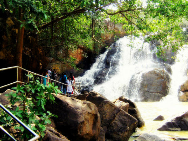 కియోంఝర్ మరియు చుట్టూ ఉన్న పర్యాటక స్థలాలు