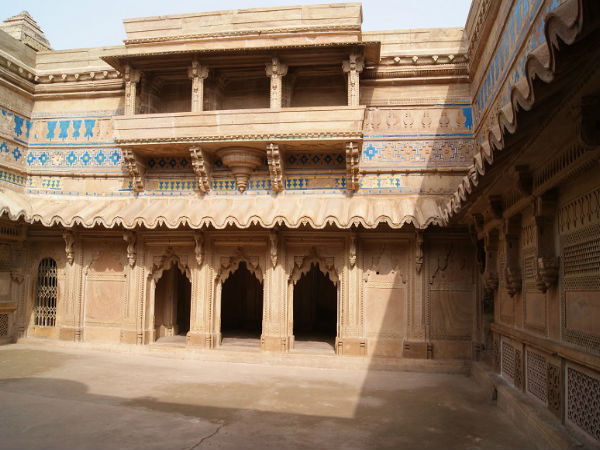 సందల్వాల భవనం, ఉజ్జయిని