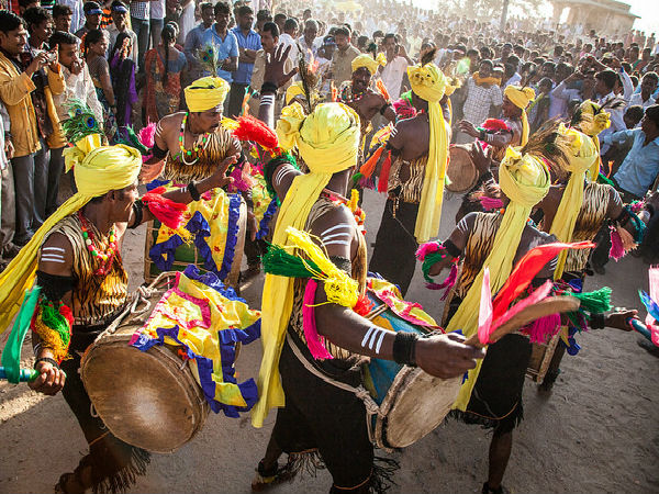 ఉత్సవాలు జరిగే తీరు దృశ్యరూపంలో ...