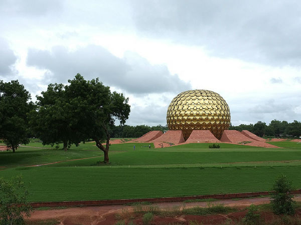 పుదుచ్చేరి లేదా పాండిచ్చేరి