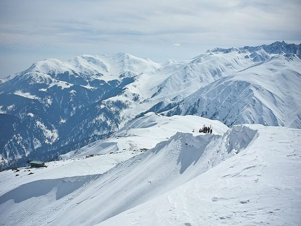 యాత్రల వివరాలు