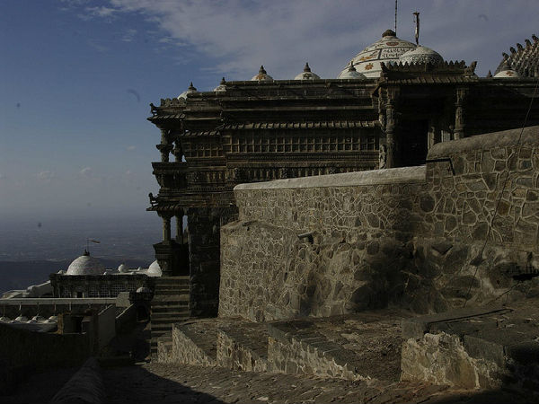 రిషభదేవ్ ఆలయం 