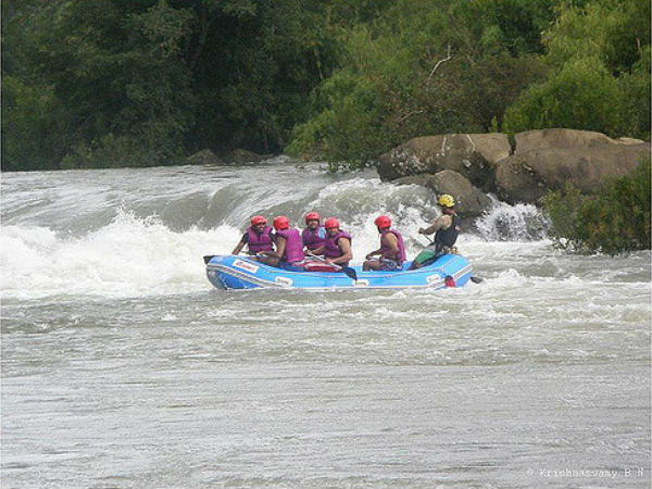 బరపోలే రాఫ్టింగ్ 