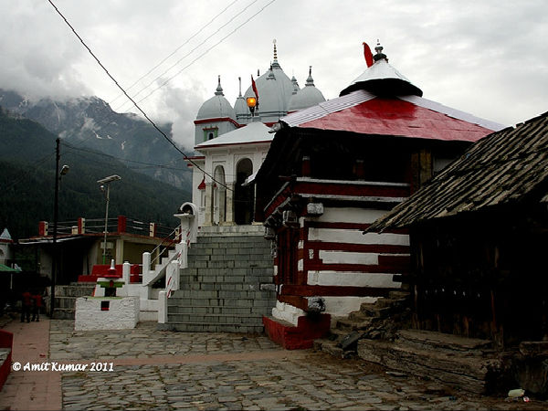 ముఖ్బా గ్రామం