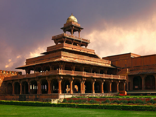 పాంచ్ మహల్