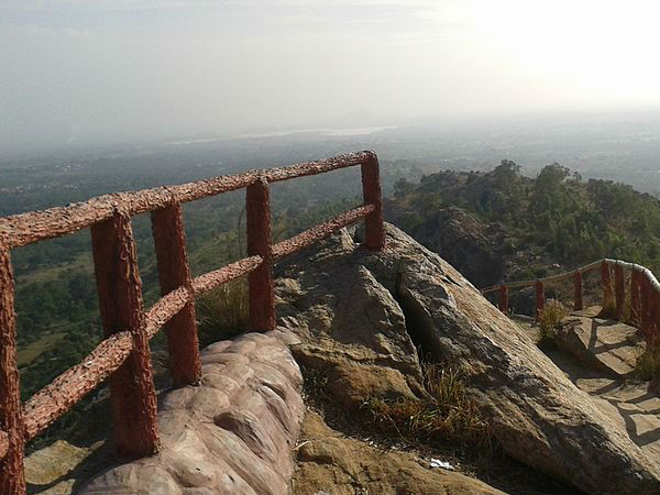 మేల్కొటే ఎలా చేరుకోవాలి ?