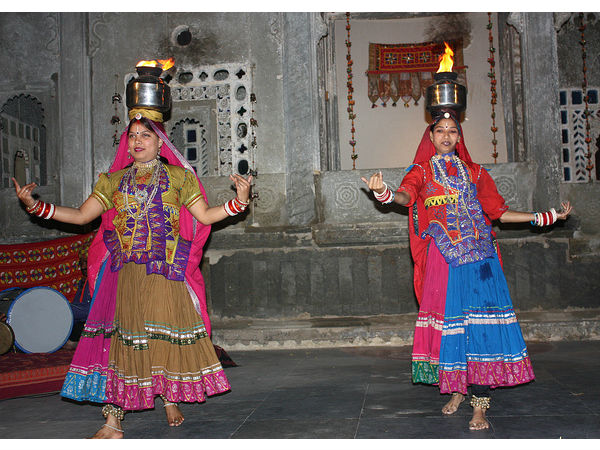 అబూ లో ఉత్సవాలు