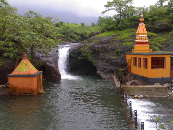 కొండేశ్వర్ ఆలయం, కామ్ షెట్