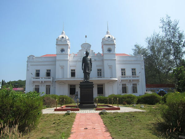 టౌన్ హాల్, త్రిశూర్