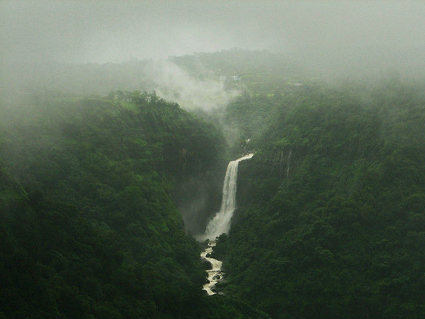 కునే ఫాల్స్