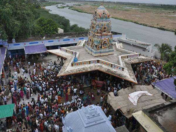 షిర్డీ సాయిబాబా ఆలయం