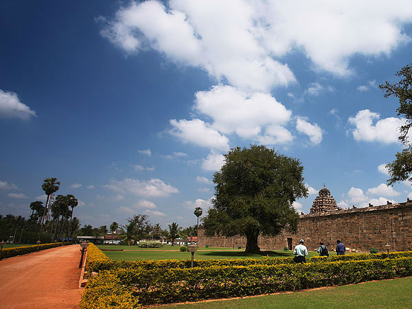 దరాసురం ఎలా చేరుకోవాలి ?