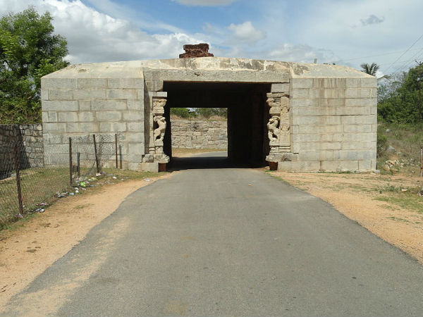 చంద్రగిరి కోట