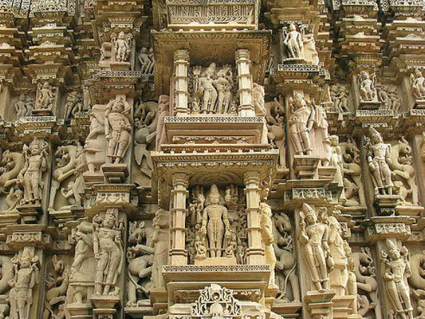 జీవం, శిల్పకళా సంపద