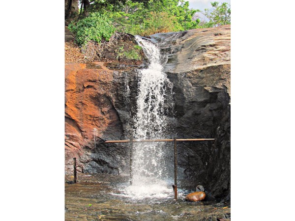 కుమ్బాక్కరాయి ఫాల్స్