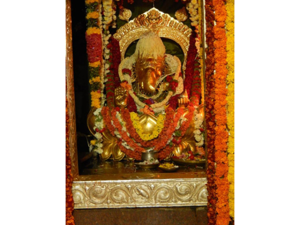 విగ్రహం పెరుగుతోంది