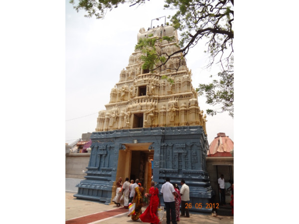 దేవుని కడప ఆలయం గోపురం