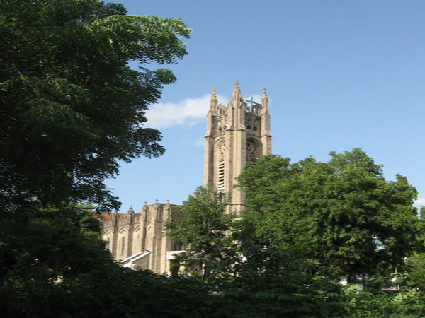 మెదక్ చర్చి ప్రధానగోపురం