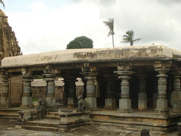 గ్రావిటీ పిల్లర్