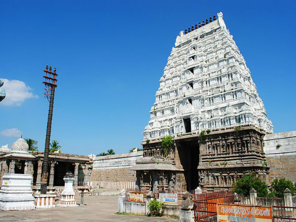 పెరియనాయగి అమ్మన్ దేవాలయం